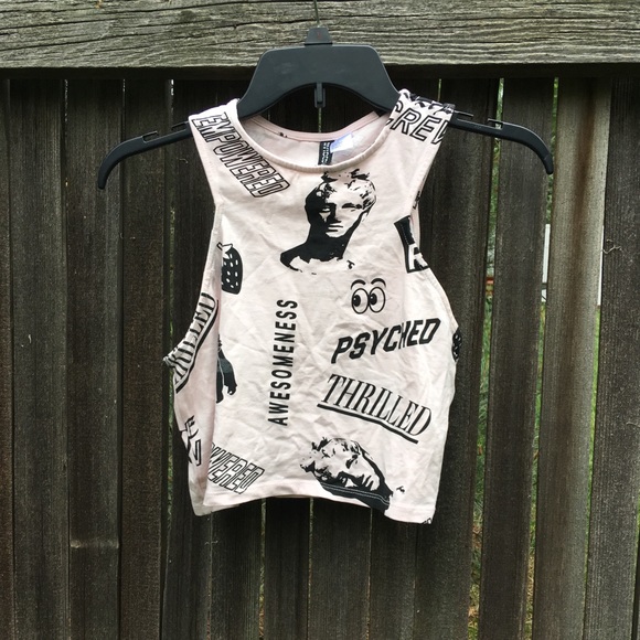 Word print pink emoji medium crop top - Picture 1 of 3